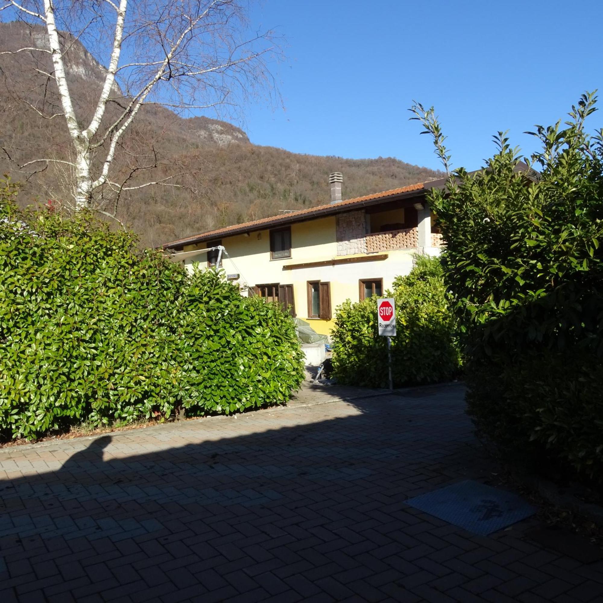 Agriturismo Campo Dei Fiori Rancio Valcuvia Exterior photo